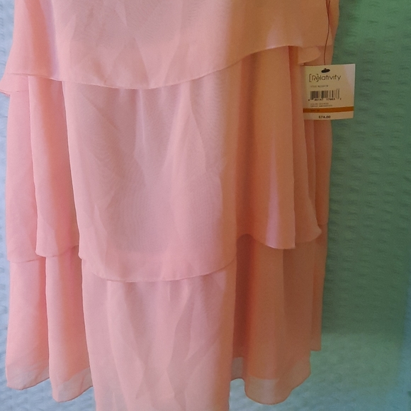 Relativity tank - Picture 3 of 4